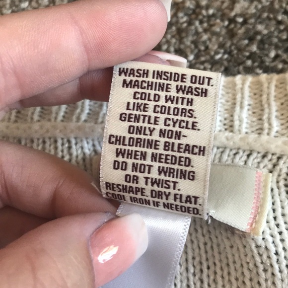 White/Cream sweater - Picture 4 of 5